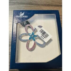 SIGNED SWAROVSKI BLUE TOPAZ CRYSTAL FLOWER PIN~BROOCH RETIRED RARE NEW IN BOX